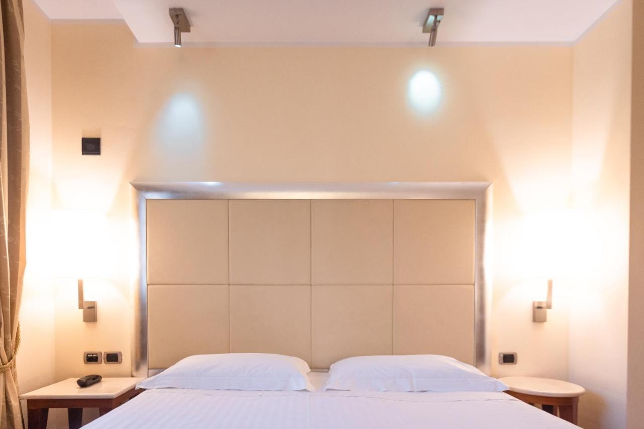 Hotel Airone - Ombrellone Incluso Al Bagno Dolce Vita A Marina Dal 1 Giugno Al 15 Settembre Grosseto Bagian luar foto