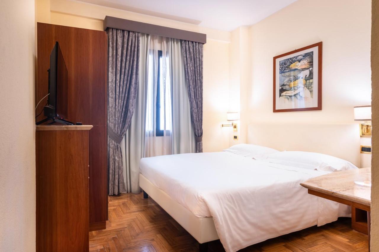 Hotel Airone - Ombrellone Incluso Al Bagno Dolce Vita A Marina Dal 1 Giugno Al 15 Settembre Grosseto Ruang foto
