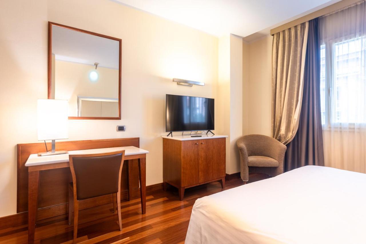 Hotel Airone - Ombrellone Incluso Al Bagno Dolce Vita A Marina Dal 1 Giugno Al 15 Settembre Grosseto Bagian luar foto