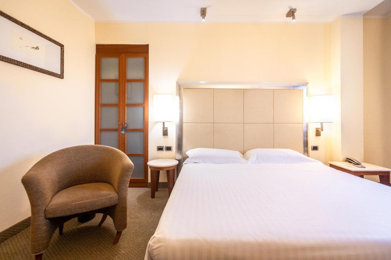 Hotel Airone - Ombrellone Incluso Al Bagno Dolce Vita A Marina Dal 1 Giugno Al 15 Settembre Grosseto Bagian luar foto